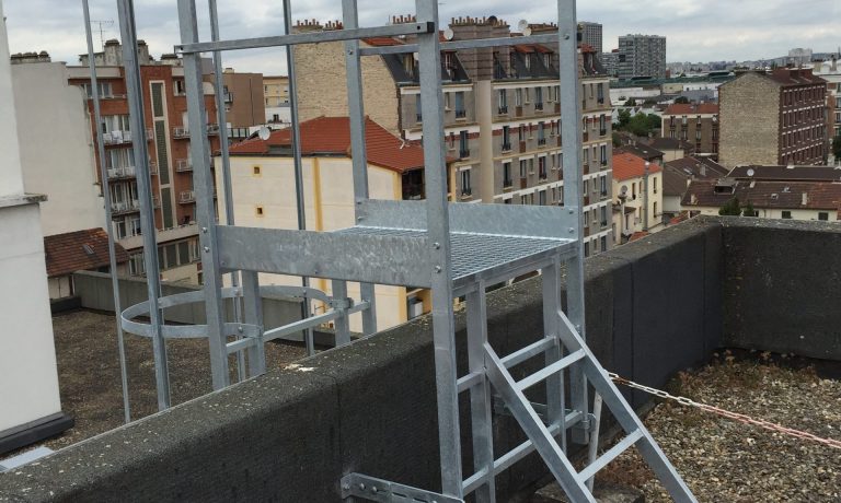 Rampe d'accès sécurisée Rampe d'accès sécurisée pour le toit , JPS serrurier