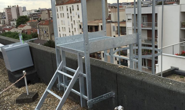 Rampe d'accès sécurisée Rampe d'accès sécurisée pour le toit, JPS serrurier