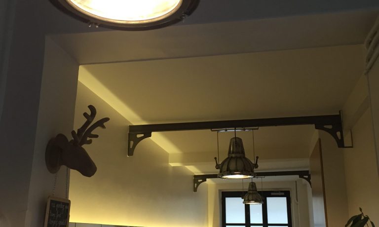Lampe suspendu Lampe suspendu au plafond en acier, JPS serrurier, métallerie, ferronnerie, JPS serrurier